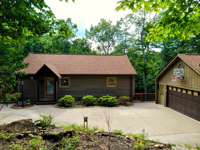 Photo - 386 Arbor Dr House