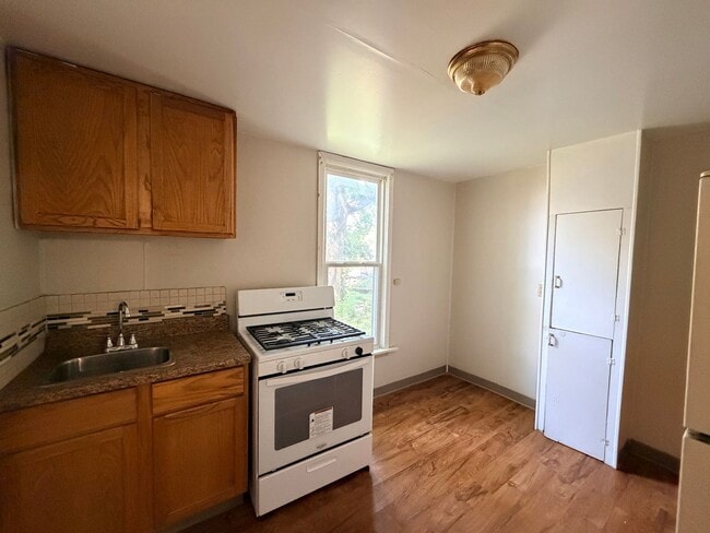 Photo - 848 15th St Unit 4
