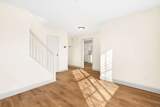 Photo - 208 Yearling Loop