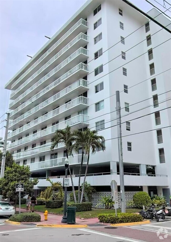 Building Photo - 401 Ocean Dr Unit 716 Rental