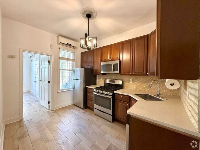 Building Photo - 718 10th St Unit 1 Rental