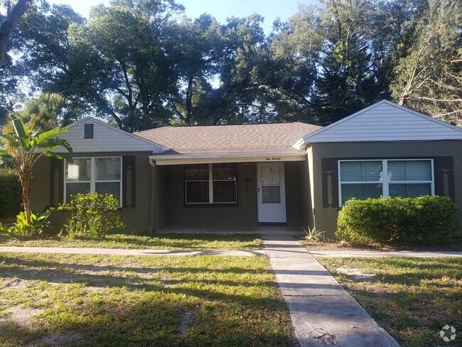 Building Photo - 1020 E Hanna Ave Rental