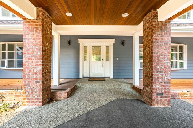 Photo - 18122 NE 127th St