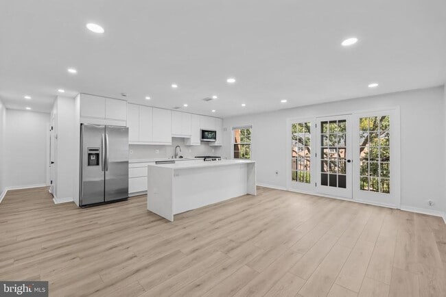 Building Photo - 9459 Fairfax Blvd Unit 302 Rental