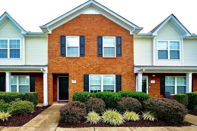 Building Photo - 1012 Shaman Crossing