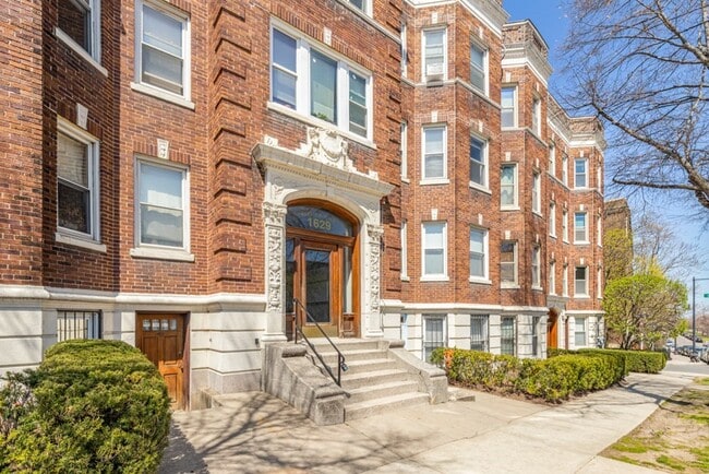 Photo - 1629 Commonwealth Ave Unit 9