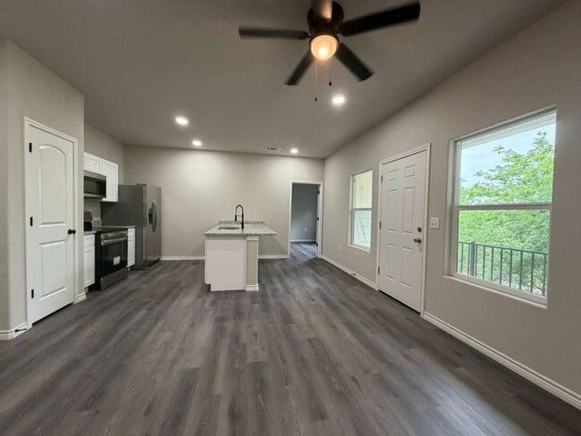 Building Photo - Spacious 2-Story 3BR Apartment Near Shopping, Parks & Major Highways in San Antonio