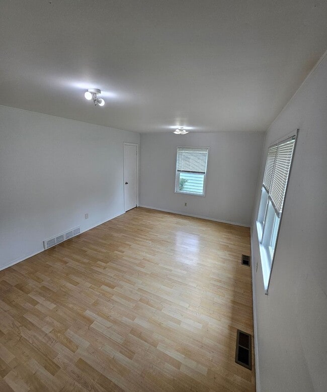 Photo - Spacious 3 Bed / 2 Bath Home in Kansas City!
