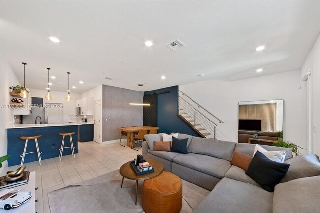 Photo - 5180 Eucalyptus Dr