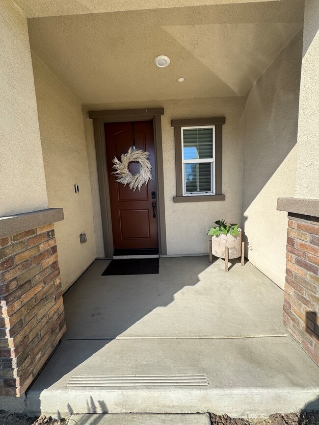 Building Photo - 11610 Eldridge Ave Rental