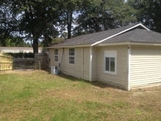 Photo - **AVAILABLE NOW**3 BEDROOM  / 1 BATHROOM H...