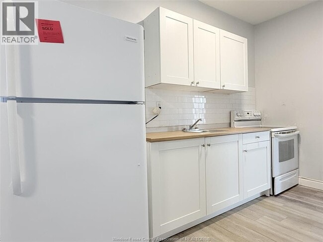 Photo - 581 Pierre Ave Unité 7