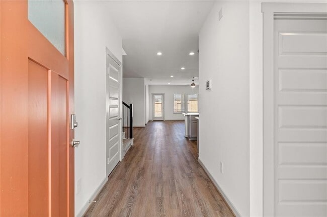 Photo - 29318 Hoelzen Holw Dr