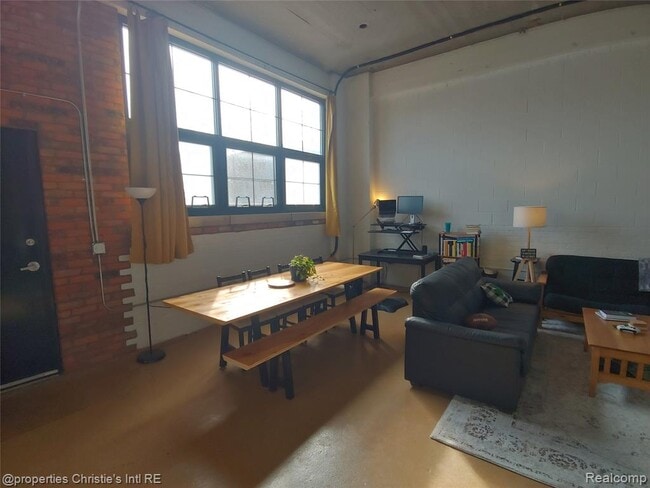 Photo - 55 W Canfield St Unit 106