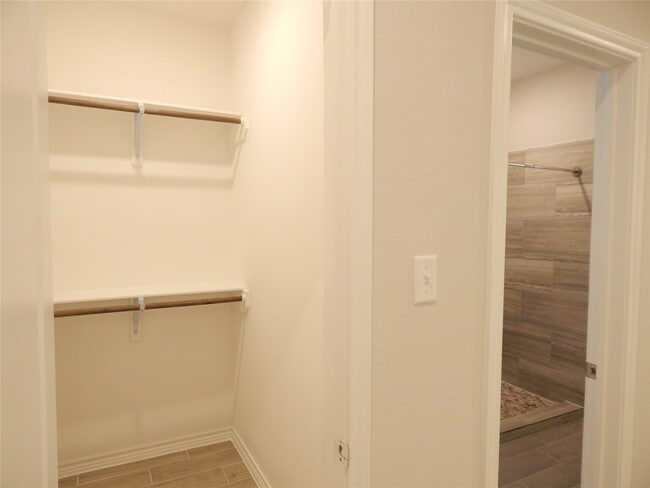 Building Photo - 230 Northlawn St