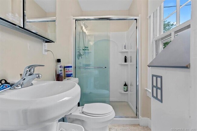 Photo - 300 Humphrey St Unit 2