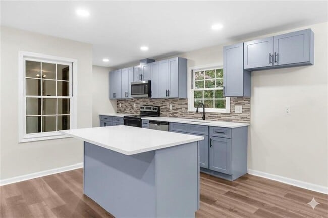 Photo - 3022 Hillwood Dr NW