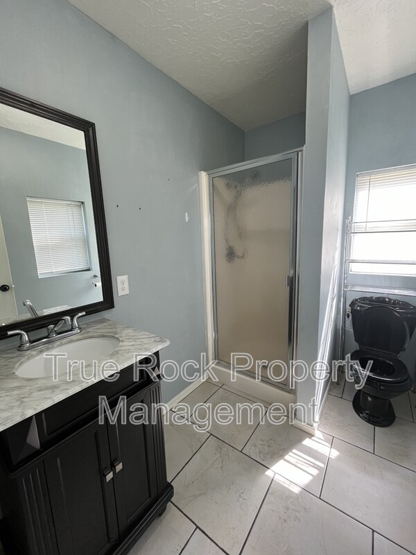 Photo - 808 N Wolfe Ln