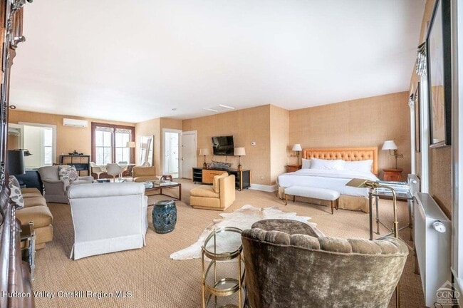 Photo - 613 Warren St