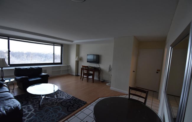 Photo - 1021 Arlington Blvd Unit 918
