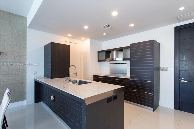 Photo - 200 Biscayne Blvd Way Unit 4512