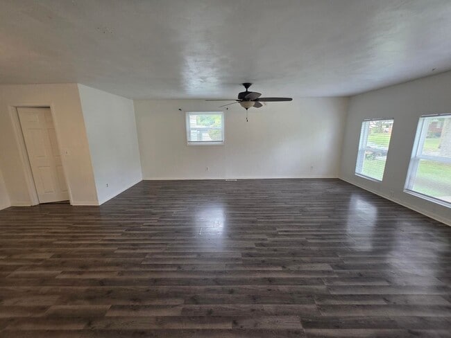 Photo - 4 BR Home in WL School District