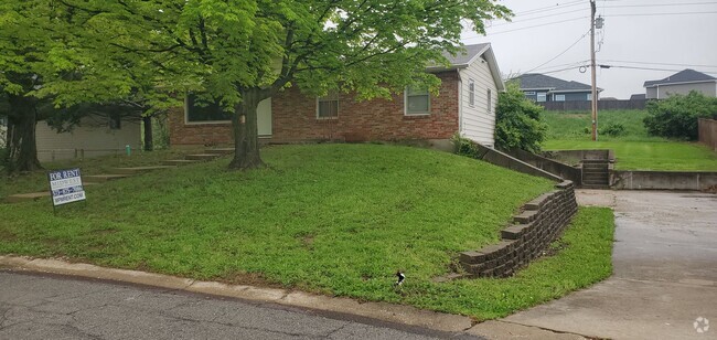 Building Photo - 3 bd, 1 ba house, N Columbia, new paint, f...