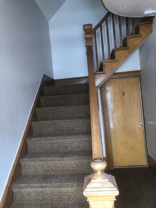 Photo - 400 N Rodney St Unit Upstairs