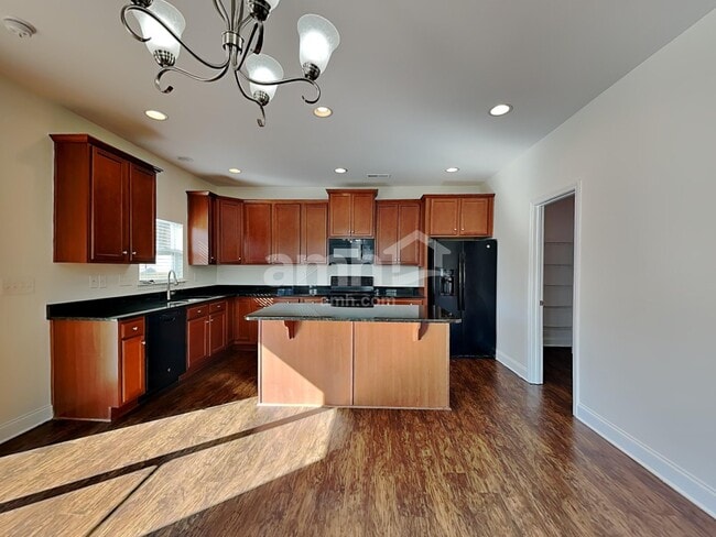 Photo - 1018 Forest Way Ct