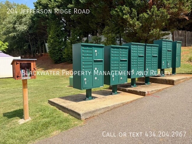 Photo - 204 Jefferson Ridge Rd