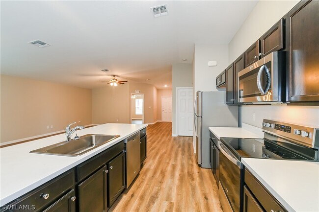 Photo - 719 SW 13th Terrace