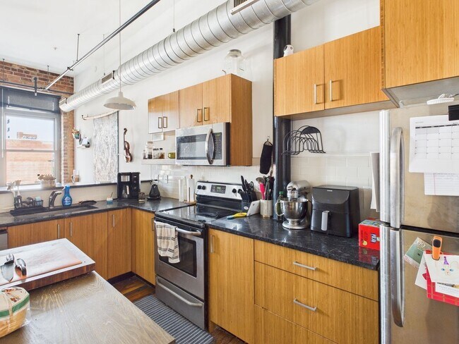 Photo - 1322 W Broad St