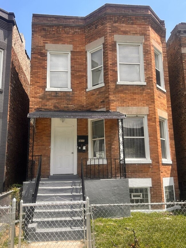 Building Photo - 6417 S Evans Ave Unit Up