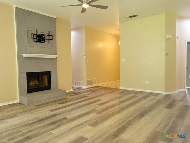 Photo - 1104 Lambrusco Dr House