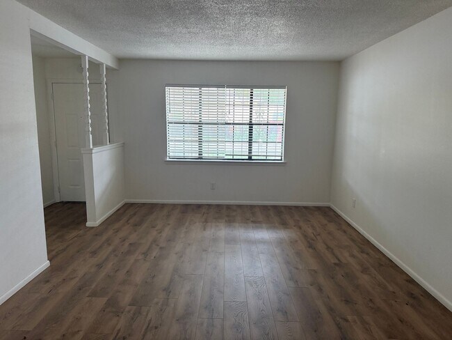 12029 Brentwood Hills Blvd NE