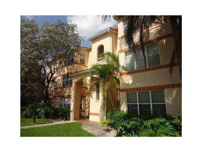 Building Photo - 3450 Pinewalk Dr N Unit 416 Rental