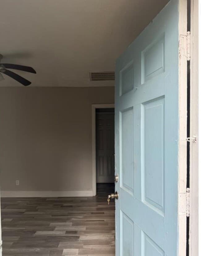 Photo - 3740 Hines Ave