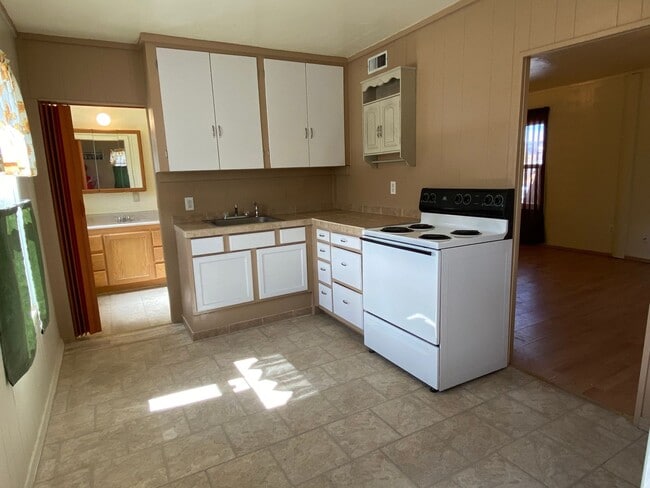 Photo - 2 bedroom 1 bath cottage