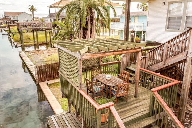 Photo - 16530 Bermuda Way