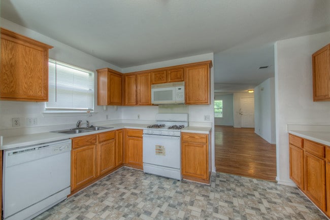 Photo - 8433 Alum Rock Dr