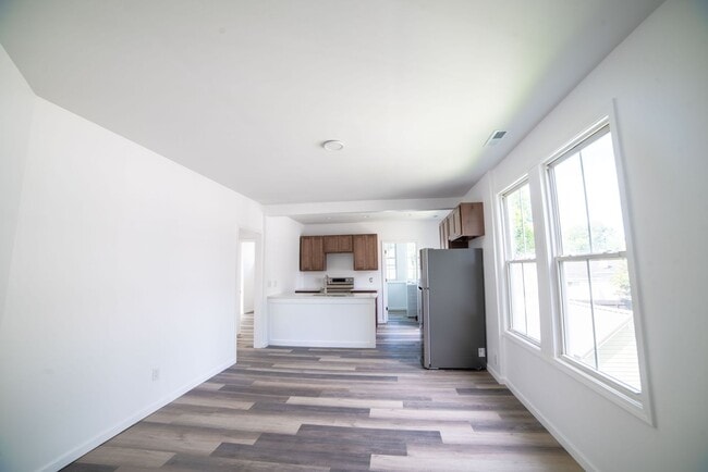 Photo - 107 N 13th St