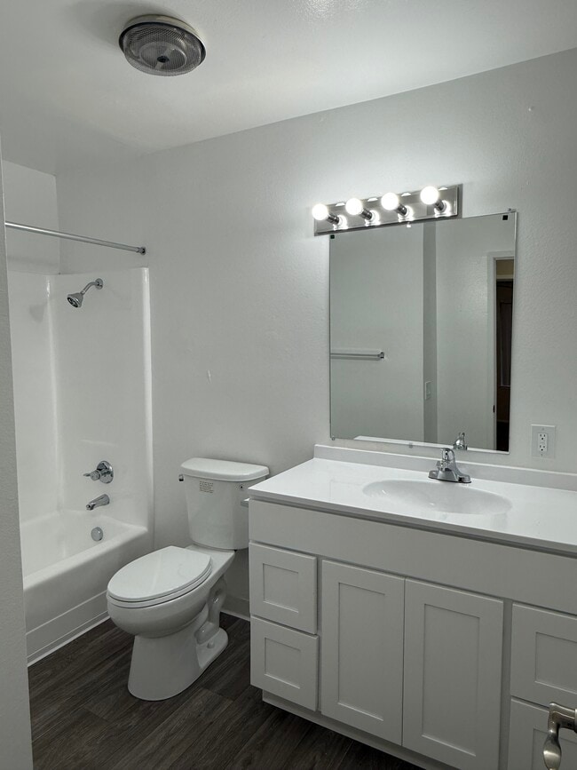 Ocean Park Apartments