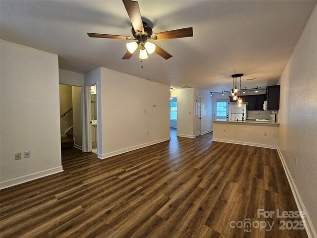 Photo - 2039 Shady Pond Dr