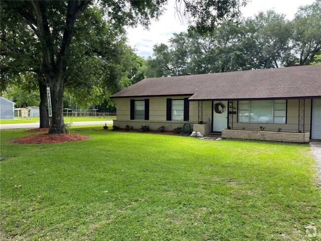 Building Photo - 1801 Klauke St Rental