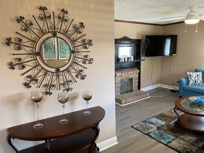 Photo - 120 Pearl St