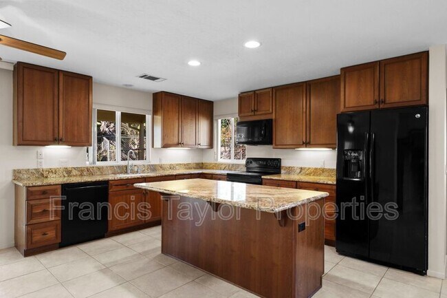 Photo - 2230 E El Norte Pkwy