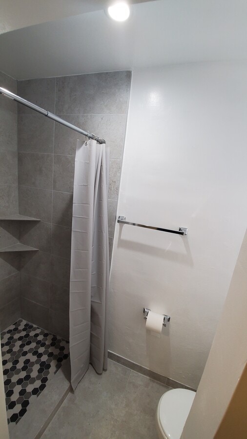 Photo - 3180 SW 6th St