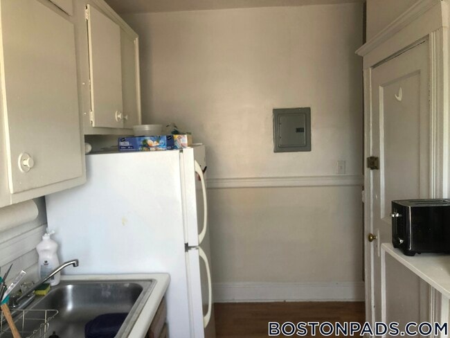 Photo - 15 Egremont Rd Unit 11