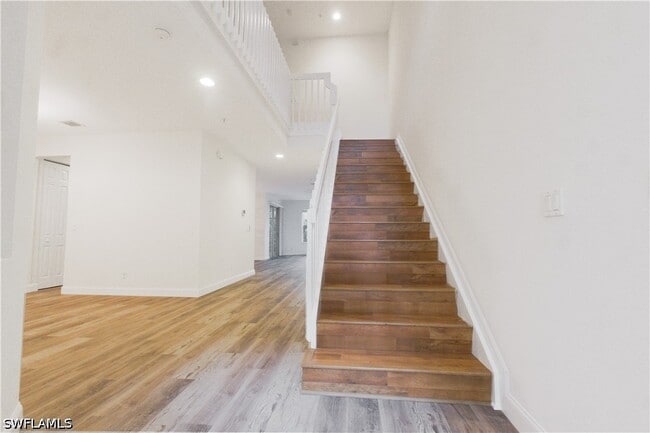 Photo - 1395 Mariposa Cir