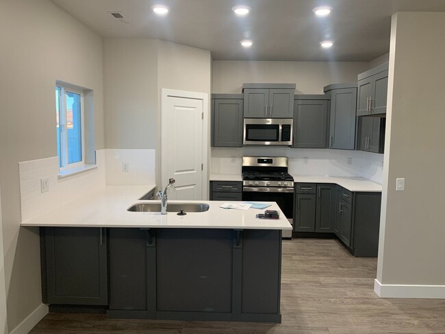 Photo - Price reduced! Beautiful Town home in Cedar City